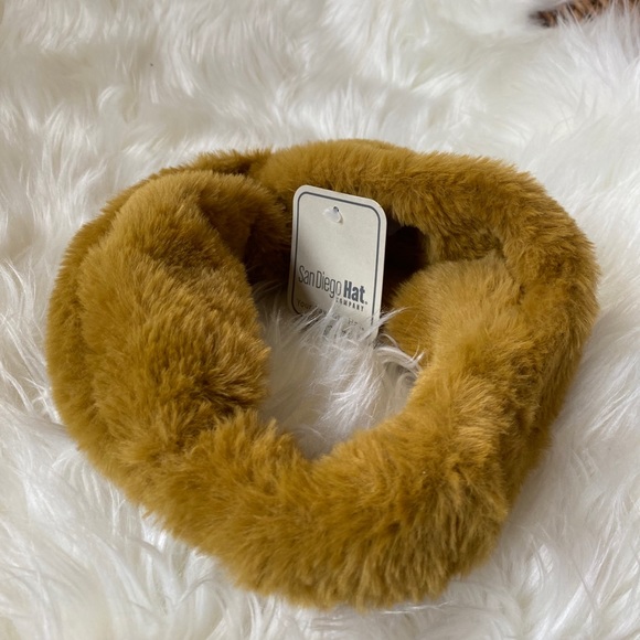 Women's faux fur headband - Picture 3 of 3